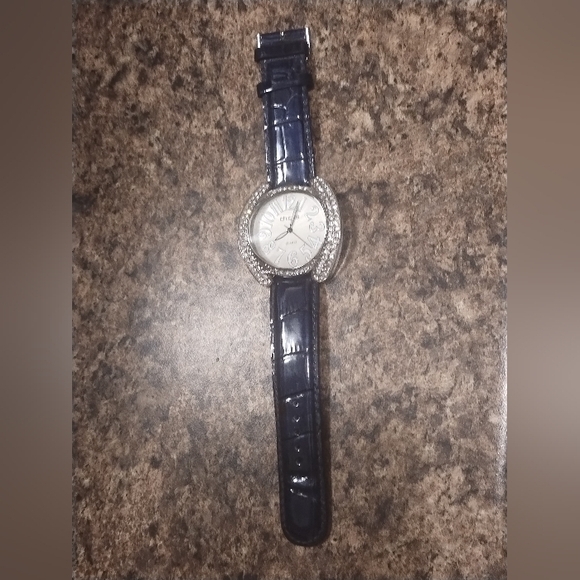 Not Available!!! - Picture 2 of 3